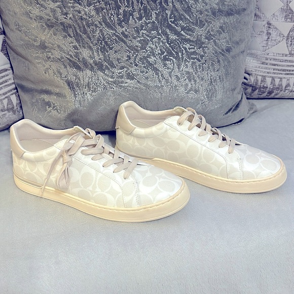 Men’s size 10 coach shoes - Picture 1 of 4